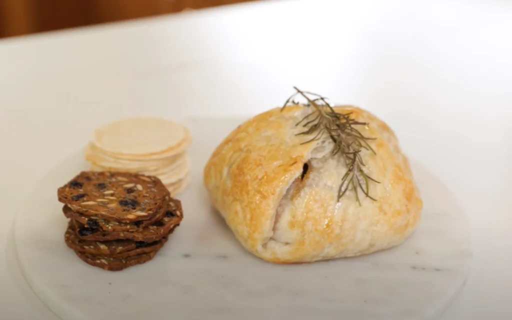 Baked Brie in Puff Pastry
